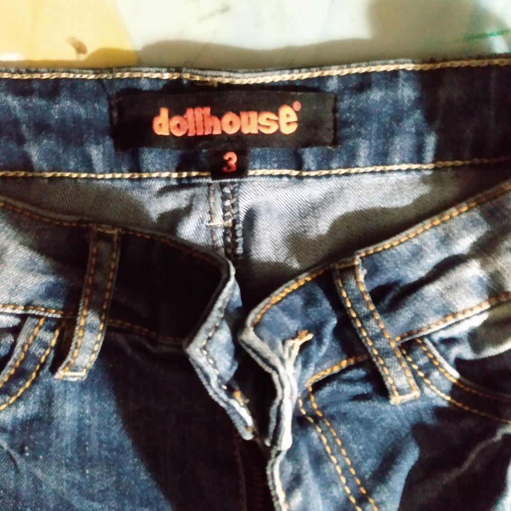 Dollhouse jeans size 3